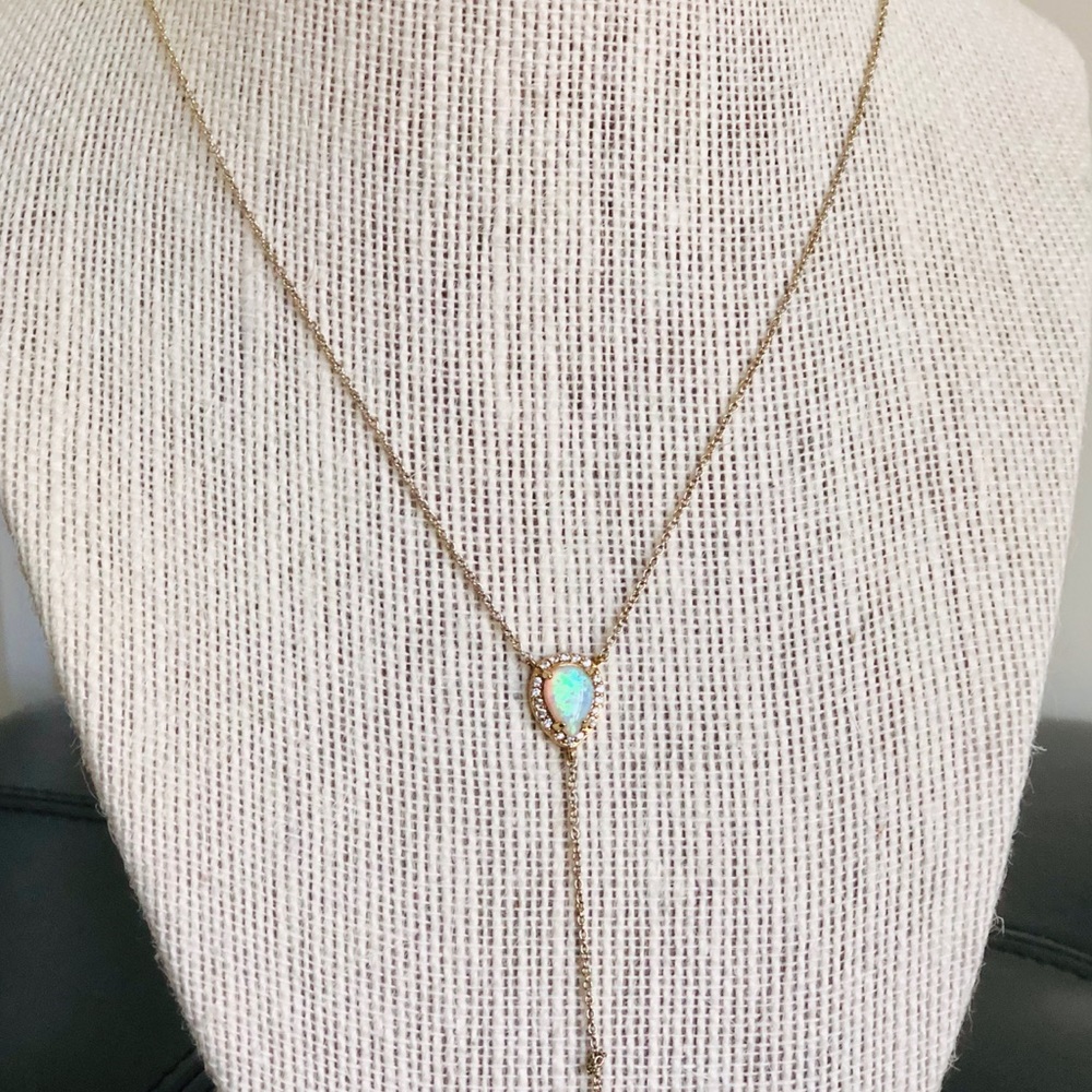 Chloe+Isabel Clara Y necklace